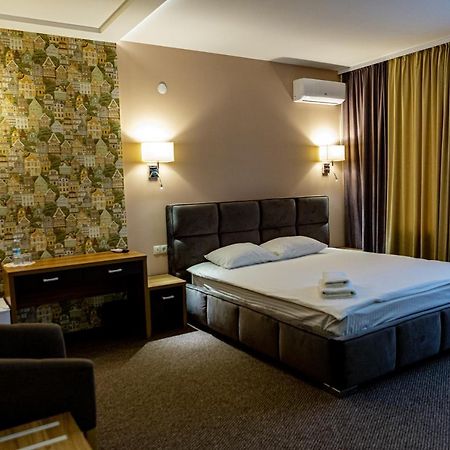 Hotel Shengen Шенген Оновлений Кропивницкий Экстерьер фото