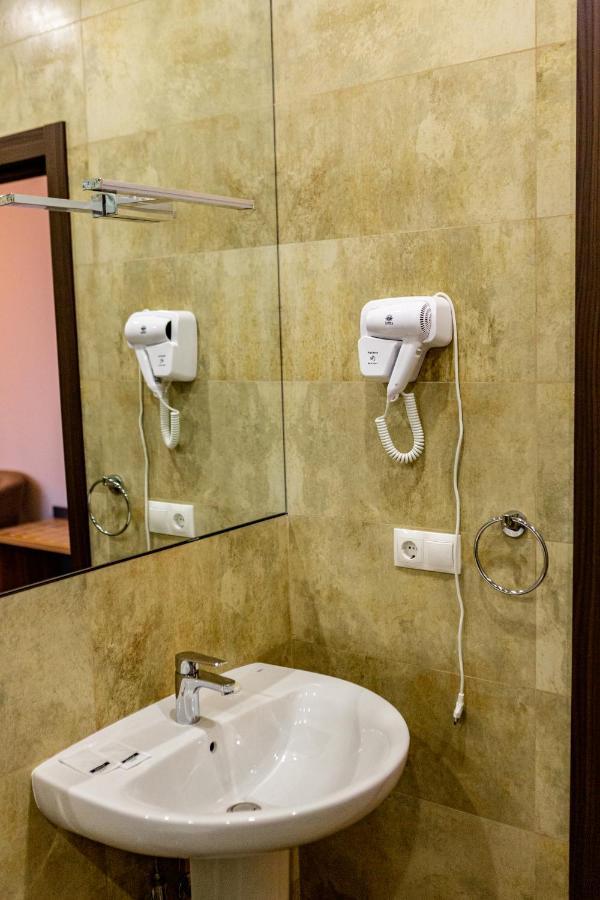 Hotel Shengen Шенген Оновлений Кропивницкий Экстерьер фото